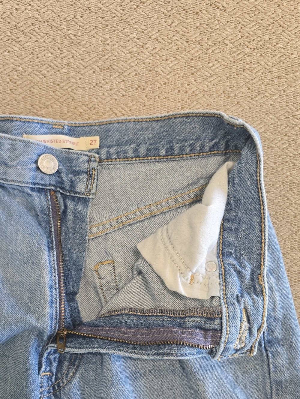 Levi's High Waisted Straight Jeans - Size 27 - Picture 3 of 14